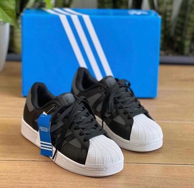  Adidas Superstar 