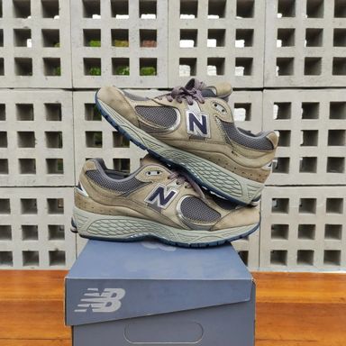 New Balance 2002R in "Light Grey" (ML2002RA)