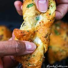 Garlic Rolls