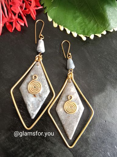 Bone Earing Design