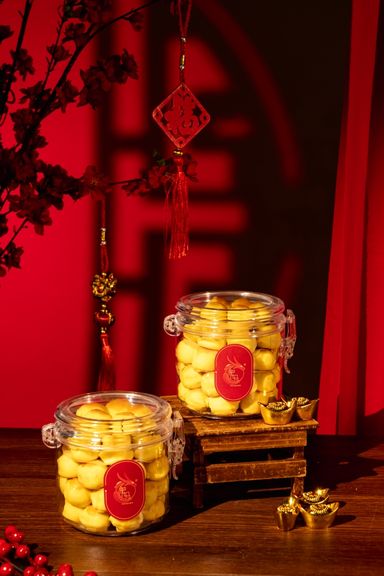 Bulk Bundle Discount - CNY series 2024 - [Golden Melt in your Mouth]  Signature Pineapple Tarts Container - 24 cans 