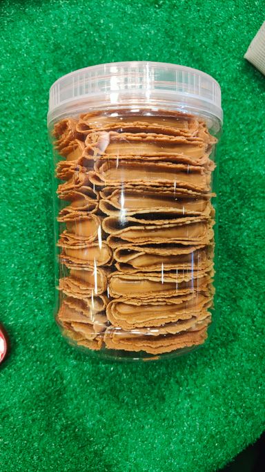 PEANUT BUTTER KUIH KAPIT 花生娘惹蛋饼