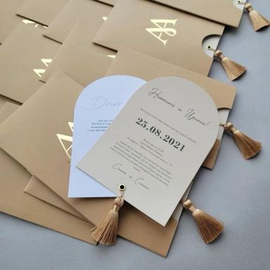 P TASSEL INVITATION 