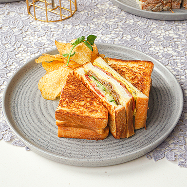 Pand'Or Club Sandwich