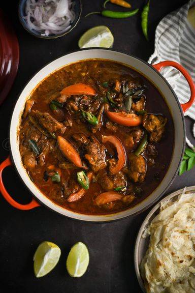 Kozhi Varutharacha Curry / Chicken curry