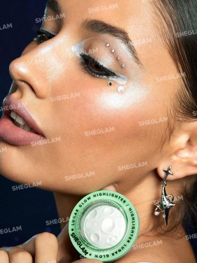 SHEGLAM Lunar Glow Highlighter - Silver