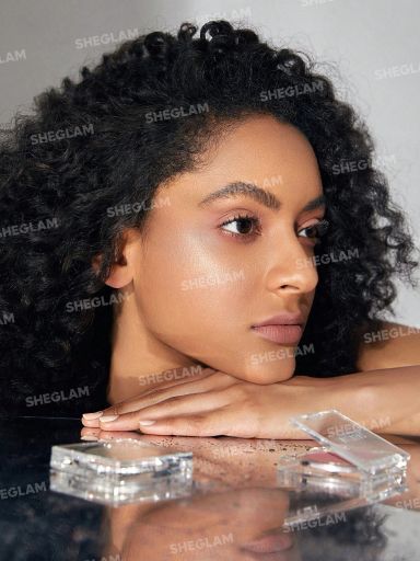 SHEGLAM Cosmic Crystal Mousse Highlighter - Vanilla Skeye