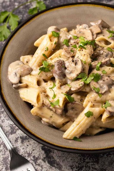 معكرونة فطر الدجاج / Chicken mushroom pasta