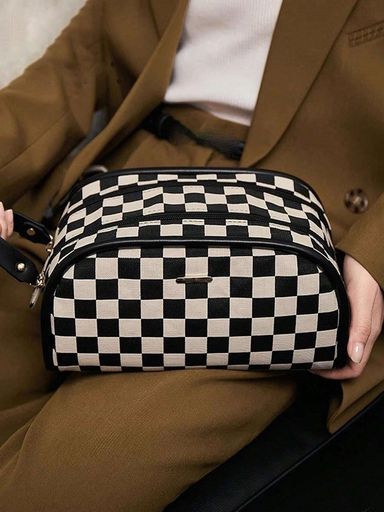 Large Capacity Cosmetic & Makeup Bag - Checkered