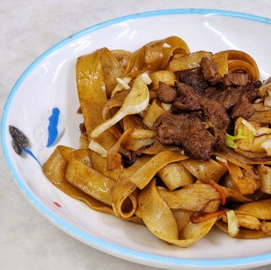 Fried Daoxiao Noodle 炒刀削面