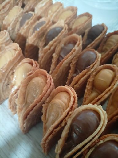 Kapit Mixed ( Peanut & Nutella)