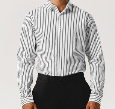 Chemise blanche avec rayures noires 