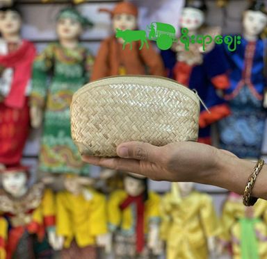 Yoe Yar Zay_သင်ဖြူးWallet