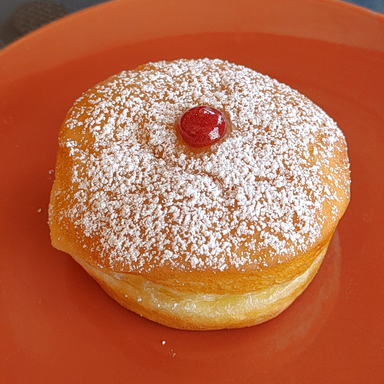 Strawberry Bombolone