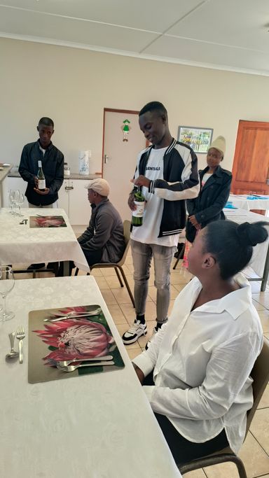 Waiter Training for Restaurant and Coffee Shop Staff 