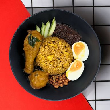 Signature fried nasi lemak curry chicken