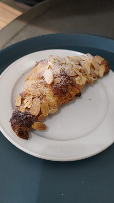 almond croissant