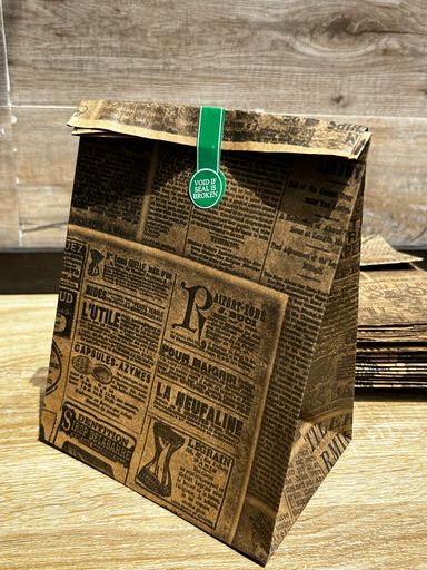 “NEWSPAPER PRINTS” TAKEOUT BAGS - 10” x 7” x 5.5” - PACK OF 100 BAGS