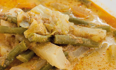 Sayur Lodeh (Coconut milk-based gravy with cabbage, carrots, green beans, tofu, and tempeh) (2 to 3 pax)