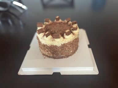 Specialty cheesecakes (custom)