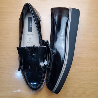 Classic unisex office shoe