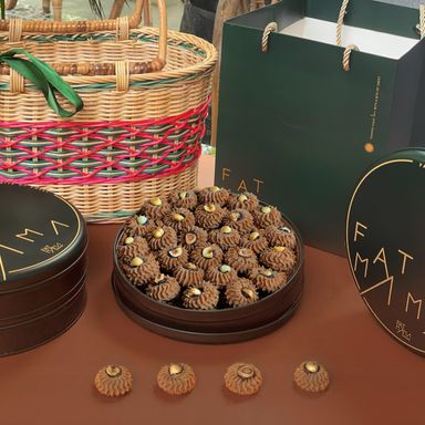 Black Round Tin Gift Box - Nutty series - Single flavour - Mocha with Hazelnut (NEW)