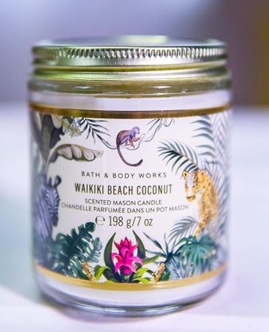 Waikiki Beach Coconut Candle