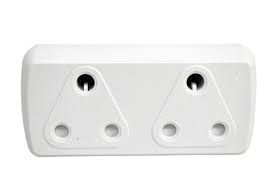 PLUG ADAPTOR 2X3PIN REDISSON