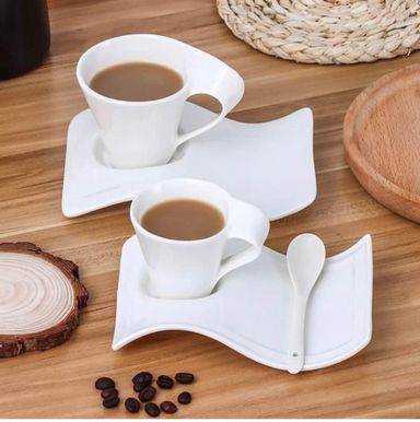 Tea cups and saucer