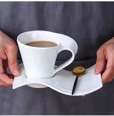 Tea cups and saucer