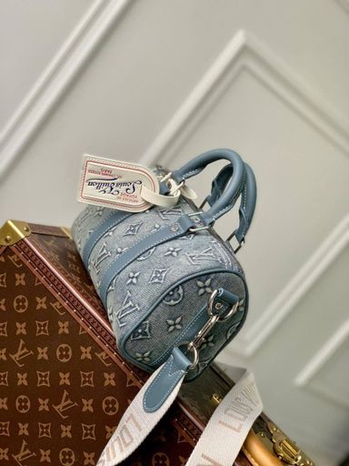  LOUIS VUITTON Keepall Bandoulière 25