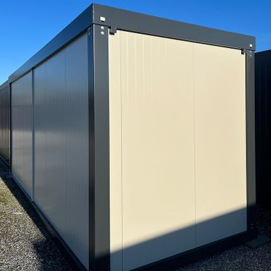 CONTENEUR BUREAU DE 15 m²AVEC FENÊTRE