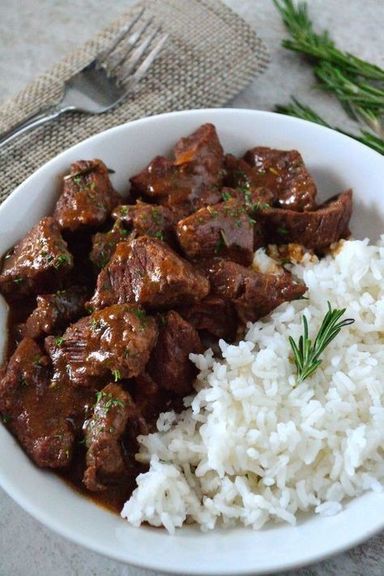 Rice with beef stew