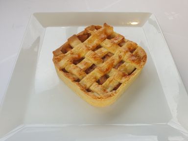 Apple pie square tart