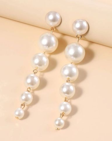 Pearl drop earrings 