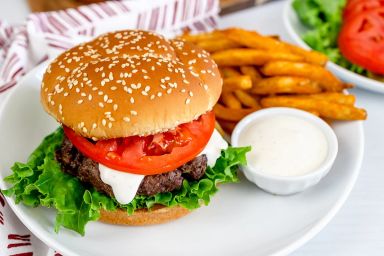 Hamburger & Fries