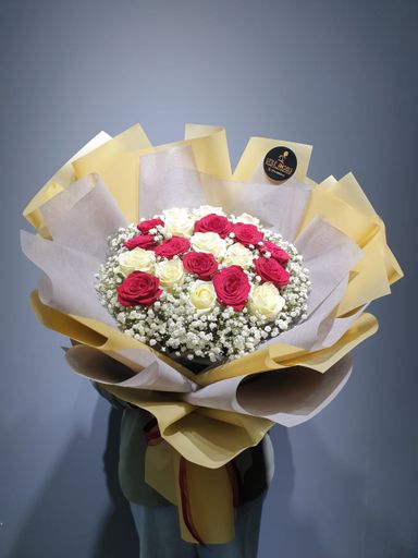 20 Roses Bouquet