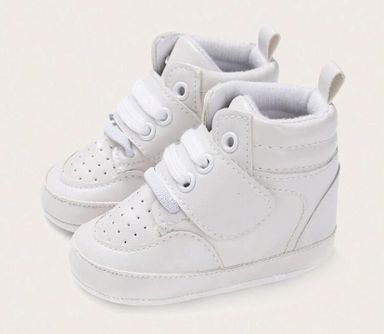 Baby boys White Velcro snap shoes 