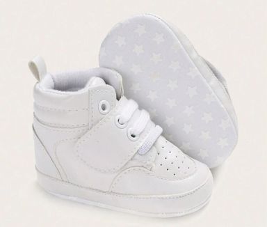 Baby boys White Velcro snap shoes 