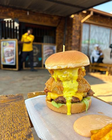 Caramelised Onion & Mushroom Sauce Burger