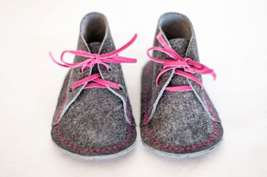 Baby Vellies 9 - 12 Months