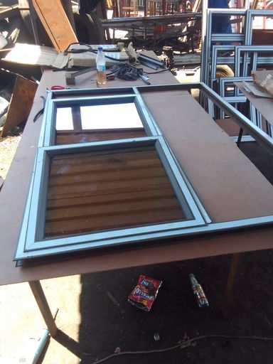 Sliding door bronze 