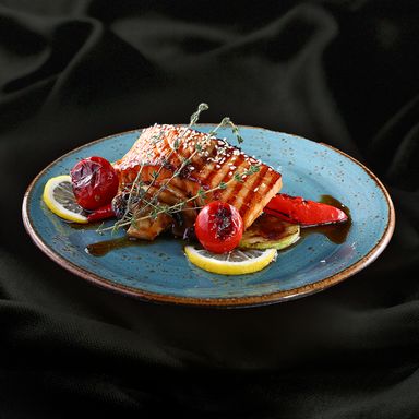 Salmon steak in teriyaki sauce