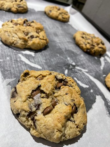 Chunky Chocolate NY Cookies