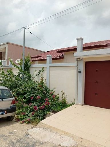 VILLA DUPLEX 5 PIECES EN VENTE - 150.000.000F - Bingerville 