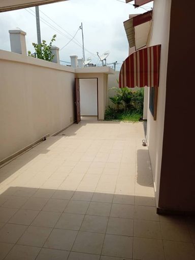 VILLA DUPLEX 5 PIECES EN VENTE - 150.000.000F - Bingerville 