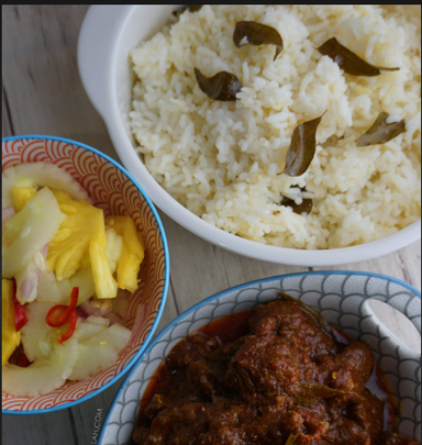 DAGING MASAK HITAM WITH RICE 酱油炒牛肉饭