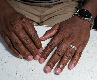 Gentleman manicure