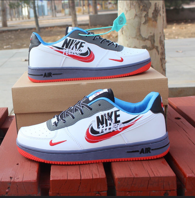 Original Nike Air Force one couleur Bleu / blanc / rouge