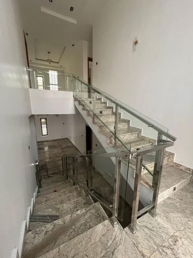 NEW LISTING   4 BEDROOM DETACHED DUPLEX FOR SALE  LOCATION  📍Centenary (Enugu Golf City), Enugu  PRICE  💰 ₦140,000,000 ~$95k(95,000) dollars   FEATURES  - All rooms en-suite * Dining Area * POP Ceilings * Fitted Kitchen * Masters Bedroom * Accessible Road * Water Treatment * Gated Estate * Spacious Bedroom * Balcony * ⁠Interlocked Floor